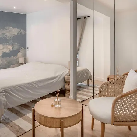 200m De La - Grande Maison Pour 6 Adultes Et 2 Enfants Hébergement de vacances *